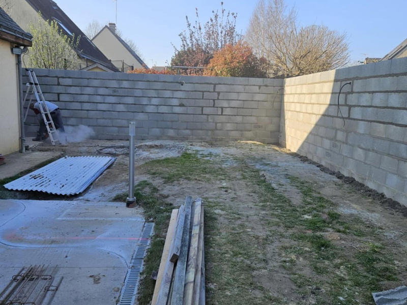 Construction de garage réalisée par Aubance Bâti